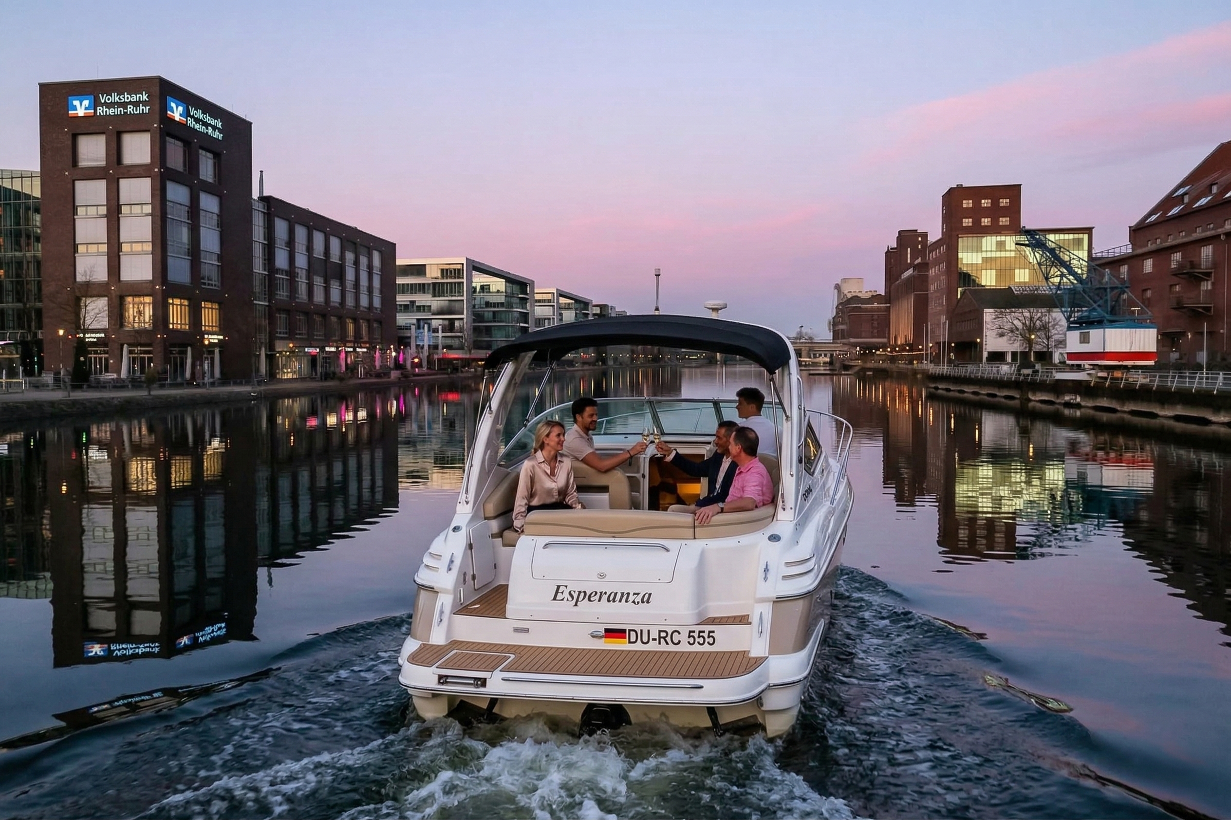 Maxum 2400 SCR Esperanza im Duisburger Innenhafen – Bootsvermietung Duisburg